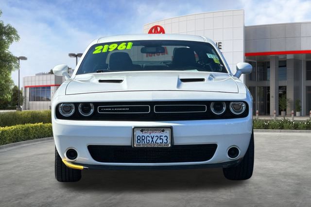 Used 2019 Dodge Challenger SXT RWD image 10