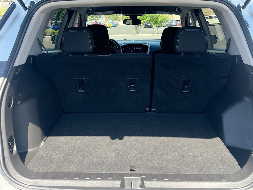 Used 2022 GMC Terrain SLE image 26