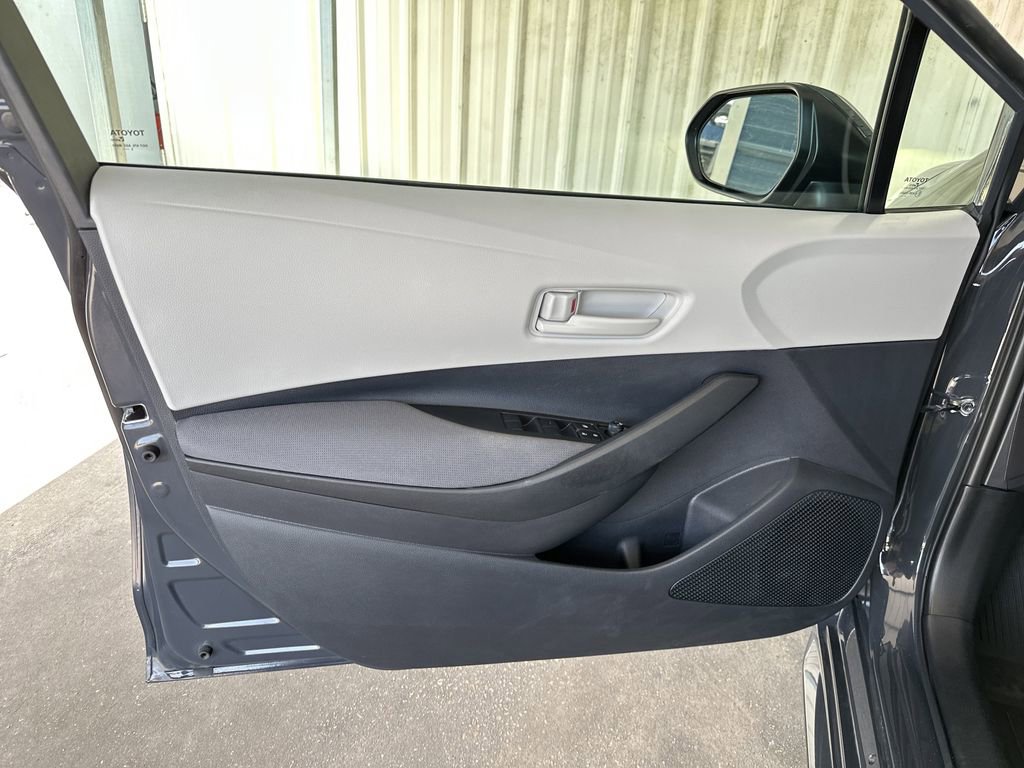 Used 2026 Toyota Corolla LE FWD image 10