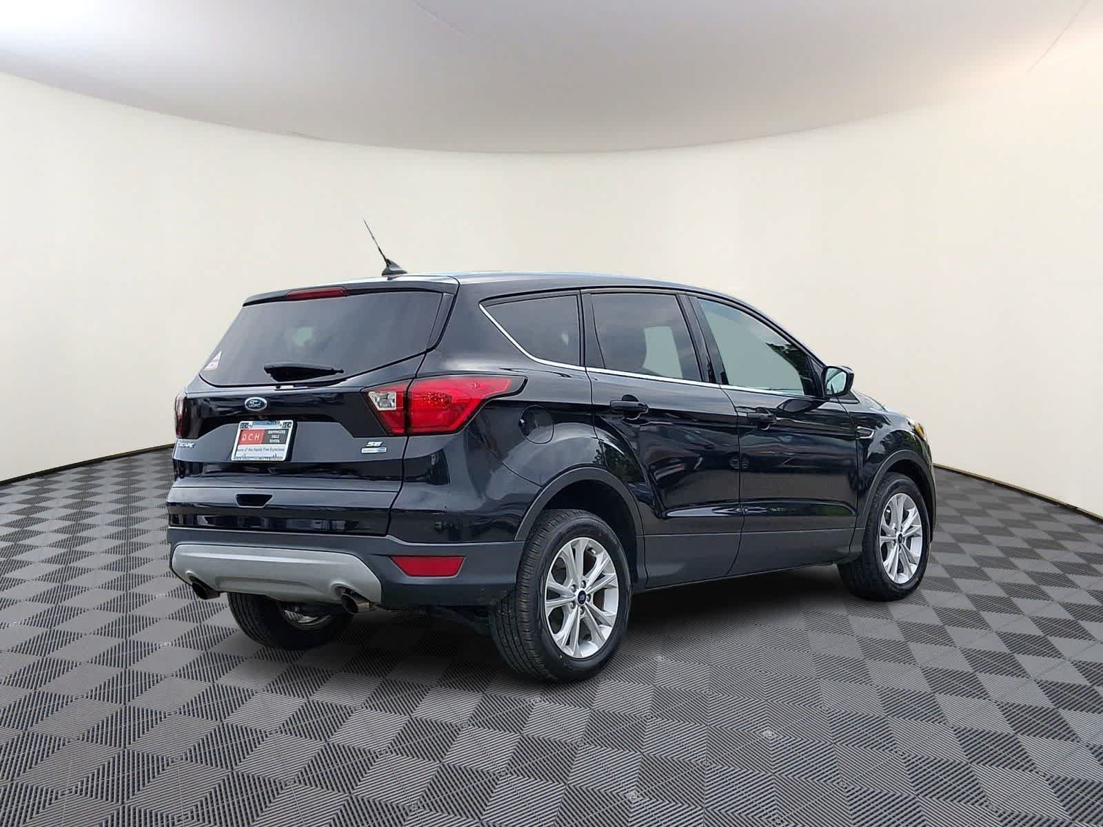Used 2019 Ford Escape SE AWD/4WD image 5
