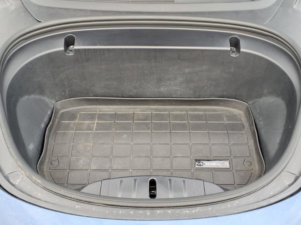 Used 2020 Tesla Model 3 Standard Range Plus image 24
