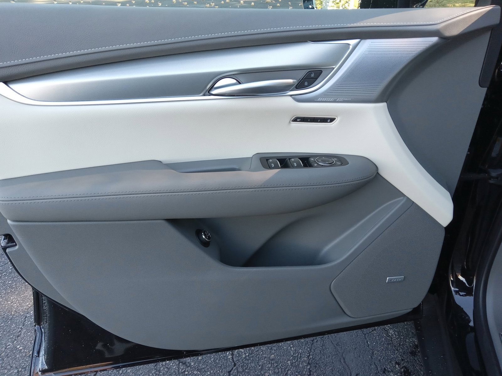 New 2026 Cadillac XT5 Premium Luxury w/ Driver Assist Package AWD/4WD image 8