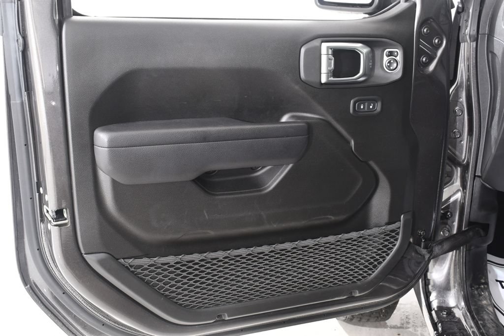 Used 2024 Jeep Gladiator Sport AWD/4WD image 23