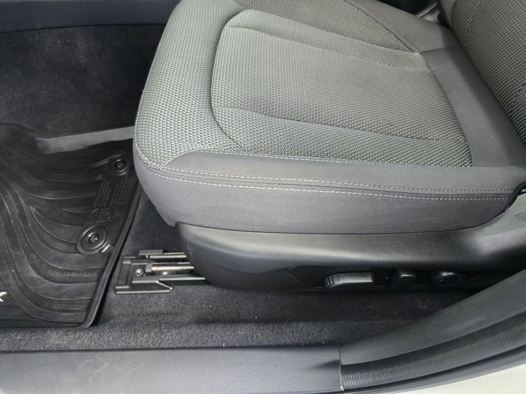 Used 2024 Subaru Crosstrek 2.0i Premium image 19