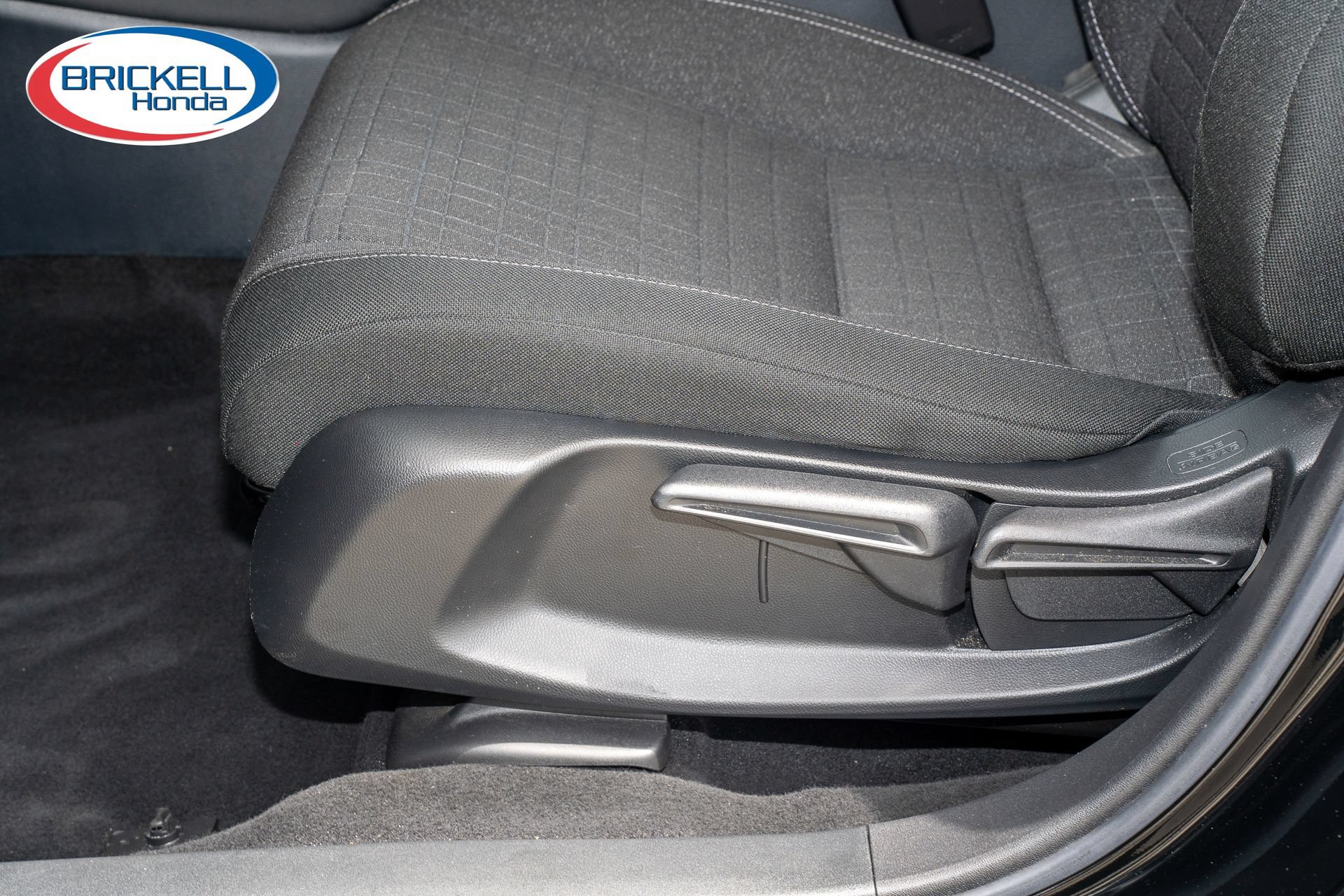 Certified 2024 Honda HR-V LX image 27