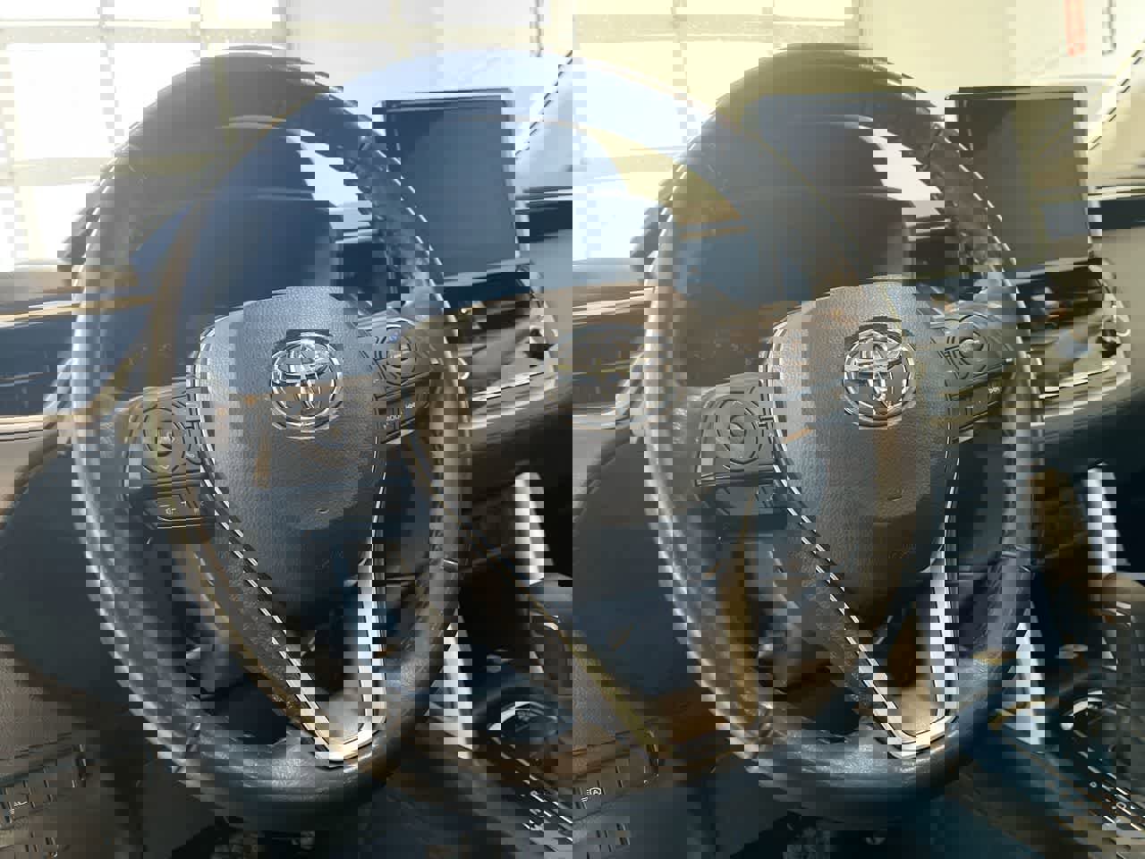 Certified 2023 Toyota Corolla Cross LE w/ Moonroof Package image 14