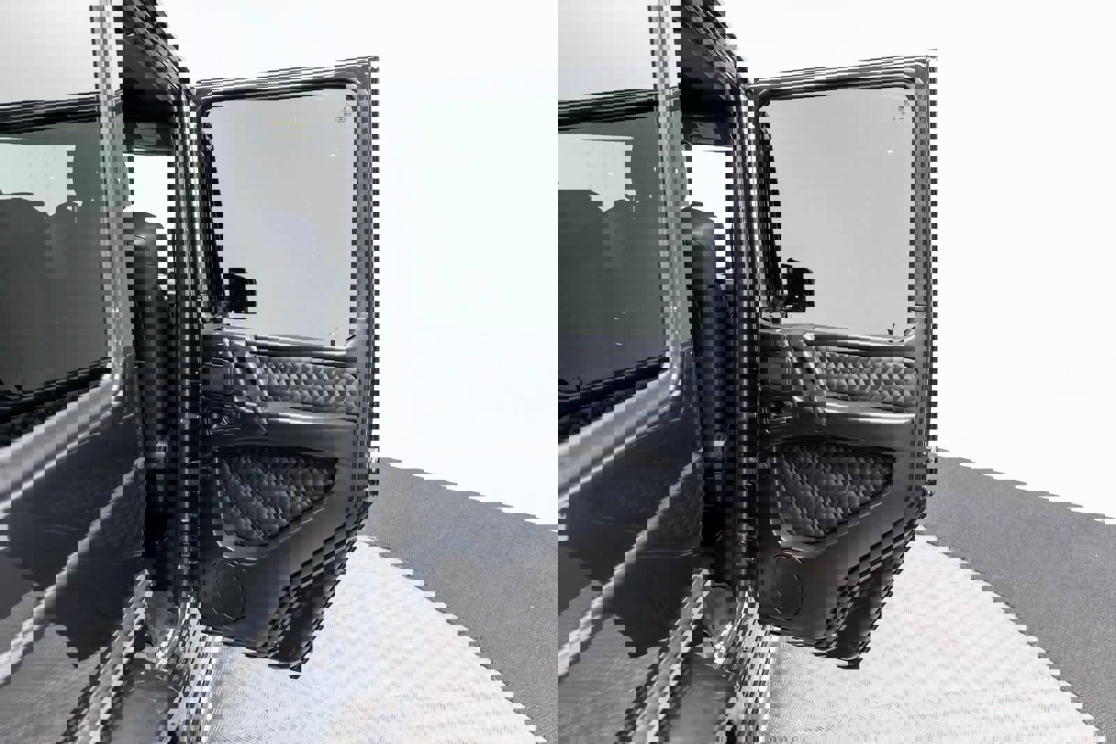 Used 2014 Mercedes-Benz G 63 AMG 4MATIC image 44