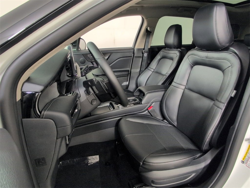 New 2026 Lincoln Corsair Premiere image 5