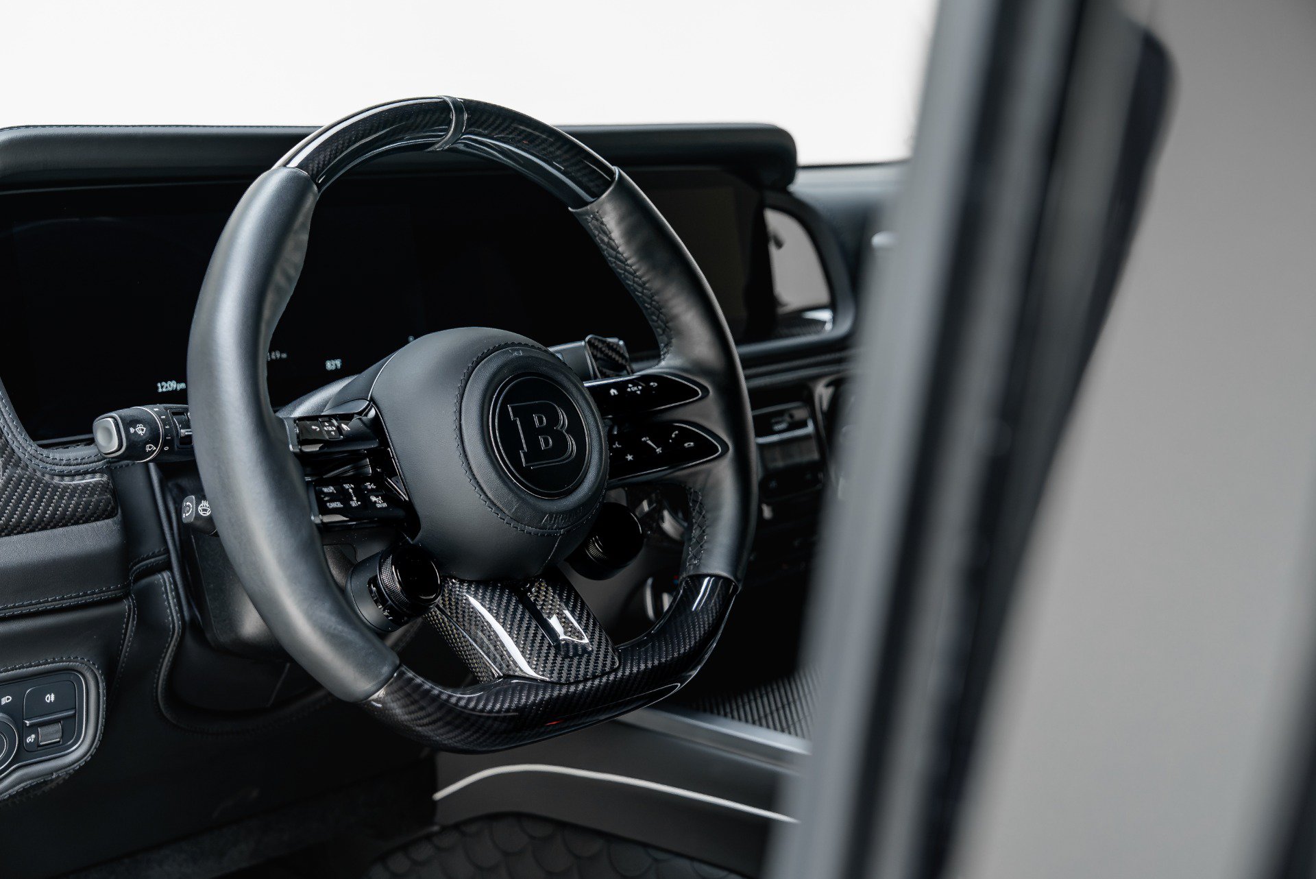 Used 2025 Mercedes-Benz G 63 AMG 4MATIC image 45