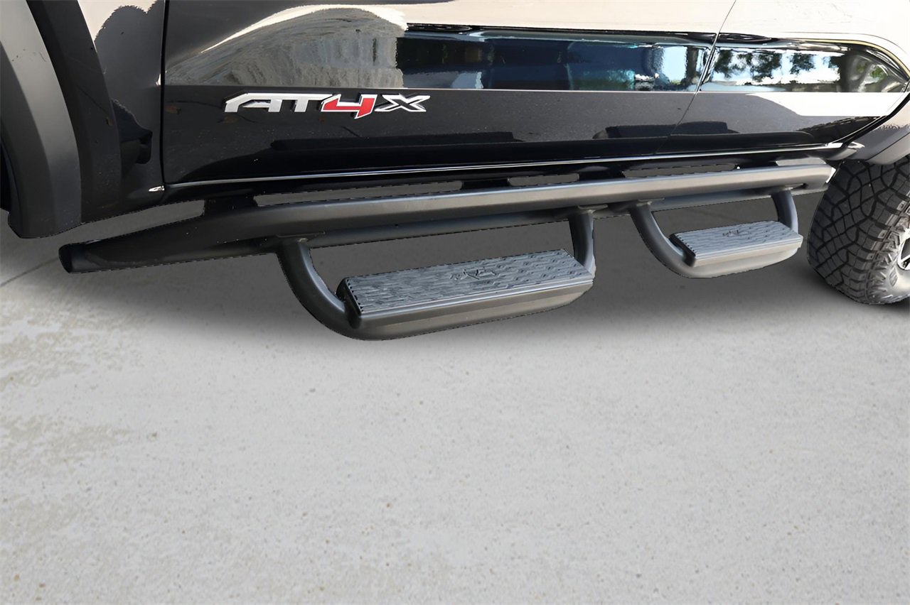 Used 2024 GMC Canyon AT4X image 10