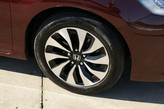 Used 2015 Honda Accord Touring image 7