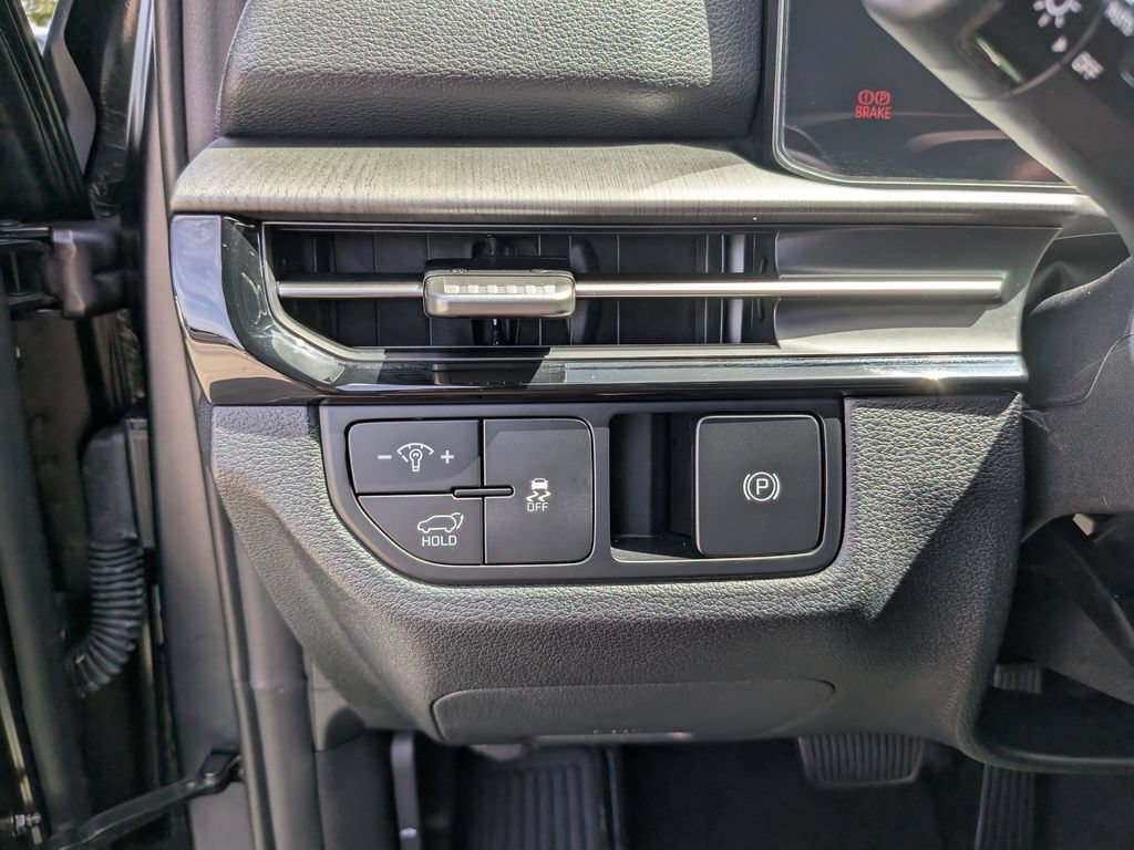 Certified 2026 Kia Sportage X-Line w/ X-Line Technology Package AWD/4WD image 31