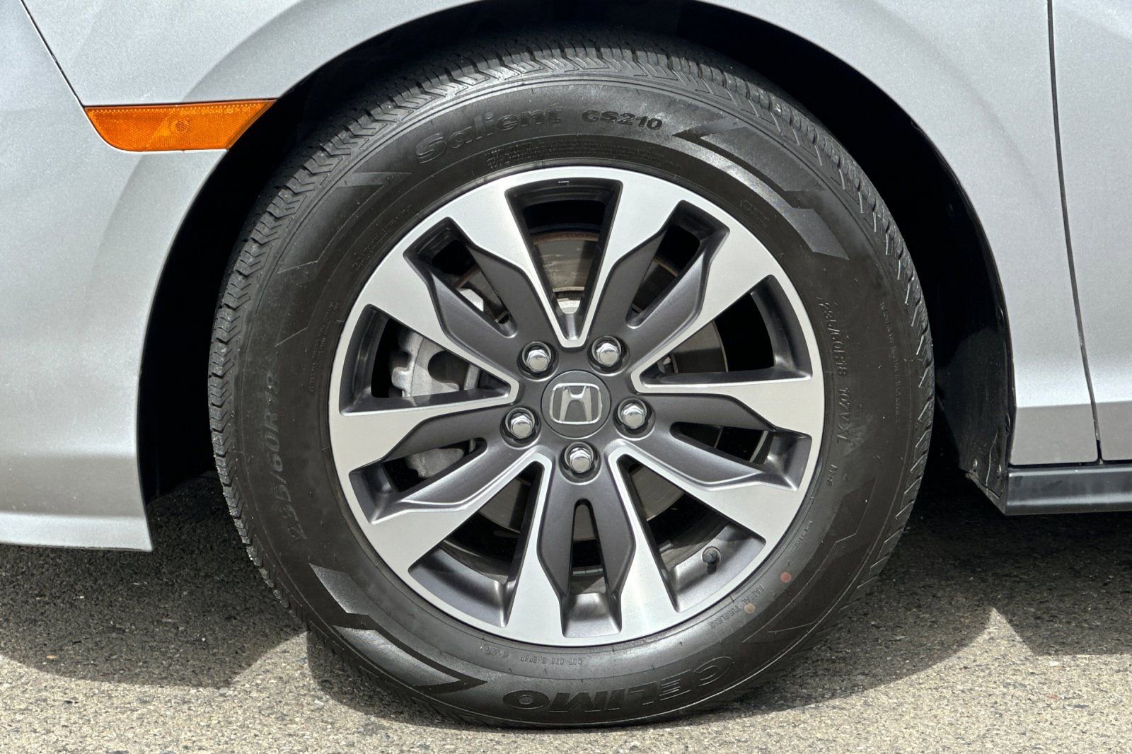 Used 2024 Honda Odyssey EX-L image 30