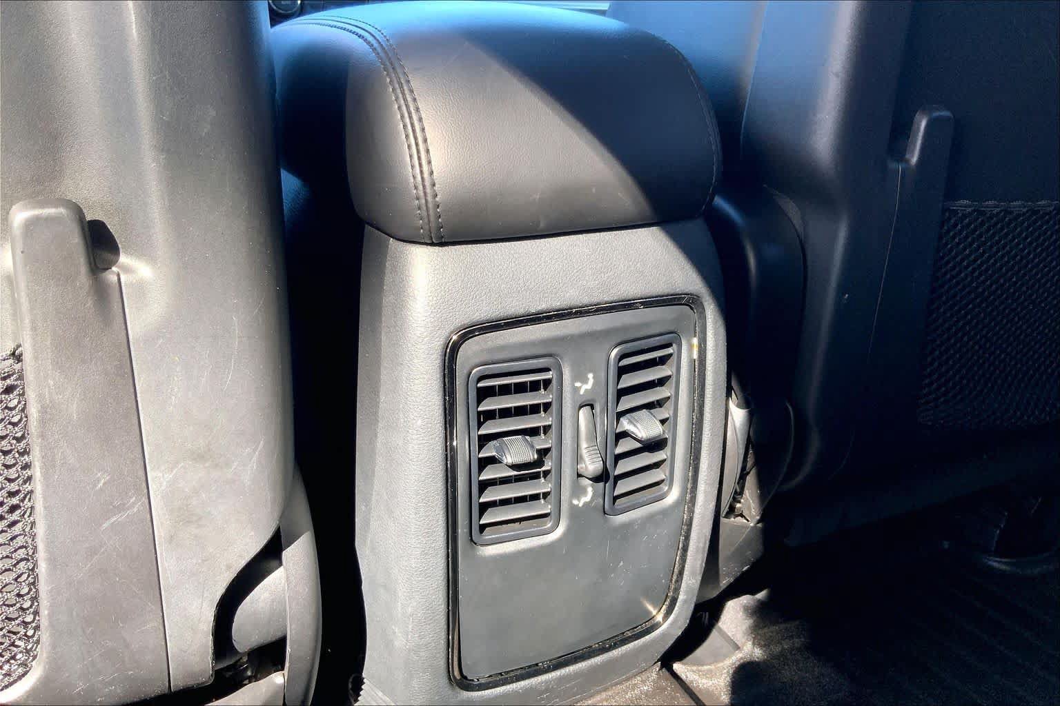 Used 2019 Dodge Durango GT w/ Trailer Tow Group IV AWD/4WD image 35
