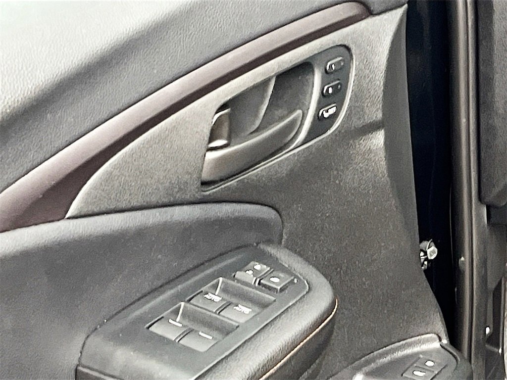 Used 2022 Honda Passport TrailSport image 18