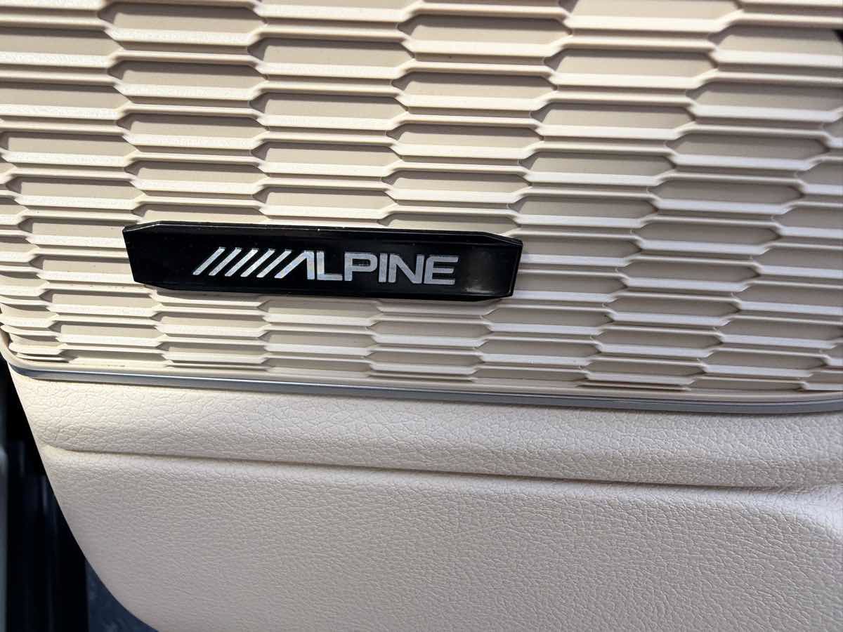 Used 2021 Jeep Grand Cherokee L Limited AWD/4WD image 24