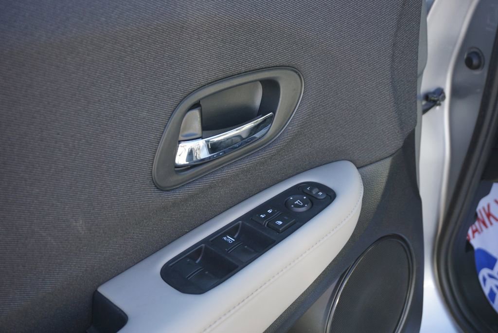 Used 2020 Honda HR-V LX image 22