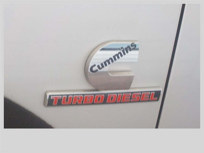 Used 2014 RAM 3500 Laramie image 33