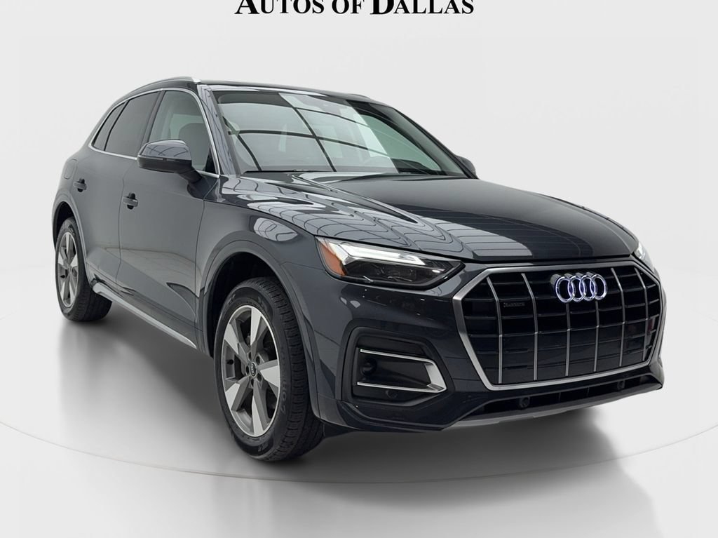 Used 2023 Audi Q5 2.0T Premium w/ Convenience Package AWD/4WD image 3