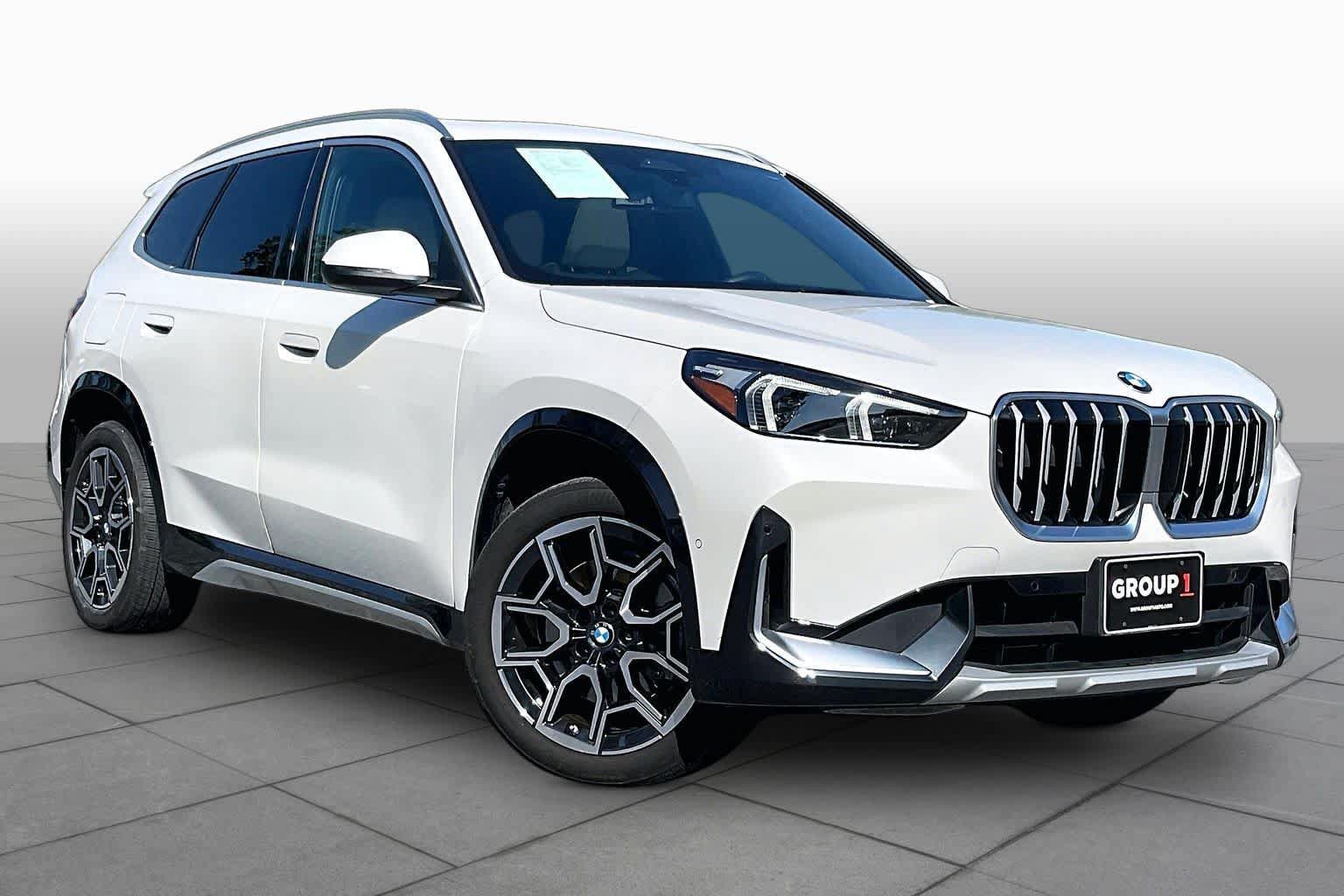 Used 2025 BMW X1 xDrive28i w/ Convenience Package AWD/4WD image 2