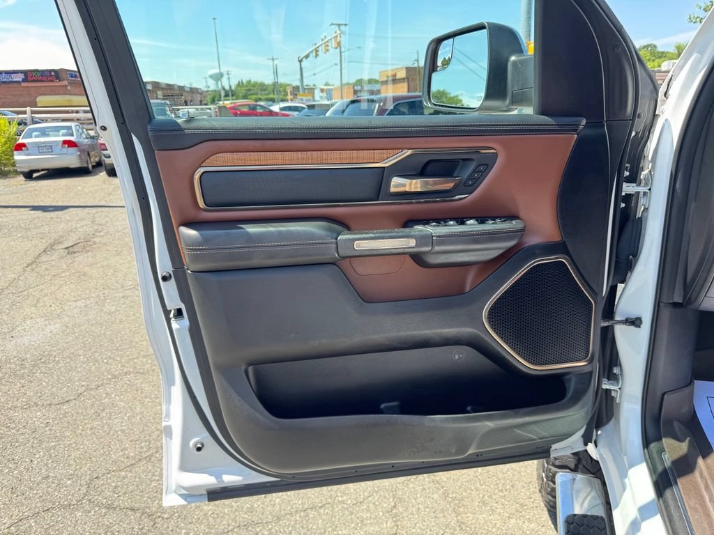 Used 2019 RAM 1500 Limited w/ Body Color Bumper Group AWD/4WD image 21