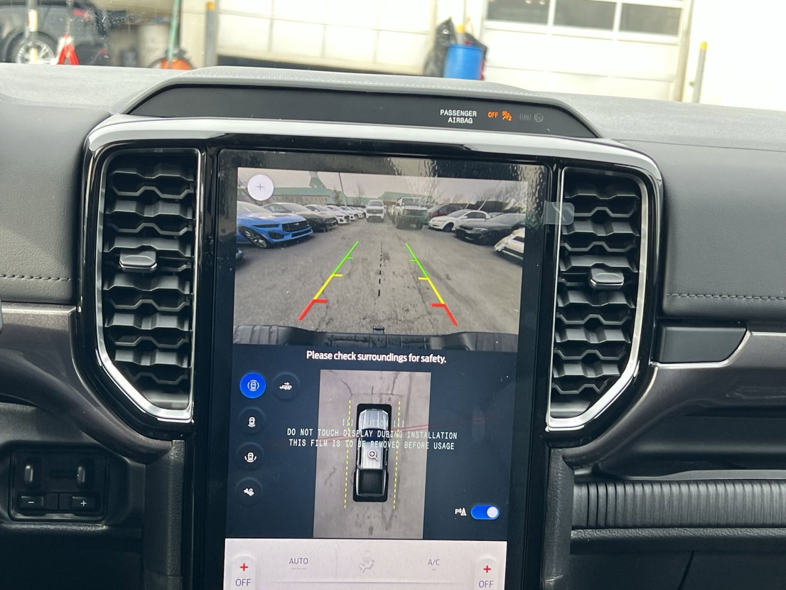 New 2025 Ford Ranger Lariat w/ FX4 Off-Road Package image 19