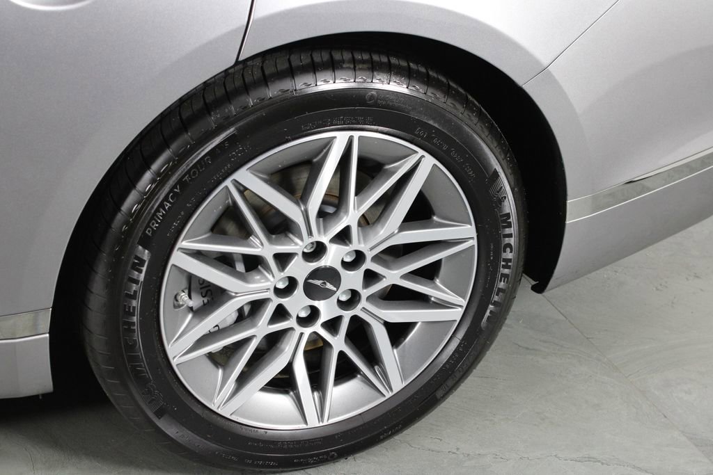 Used 2025 Genesis G80 2.5T image 10