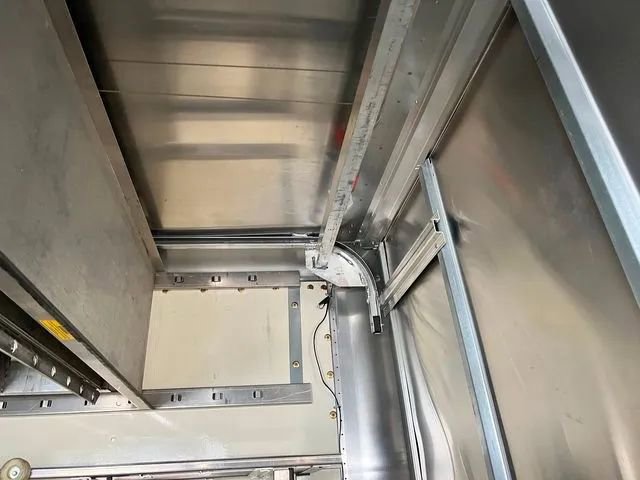 Used 2016 Chevrolet Express 4500 image 33