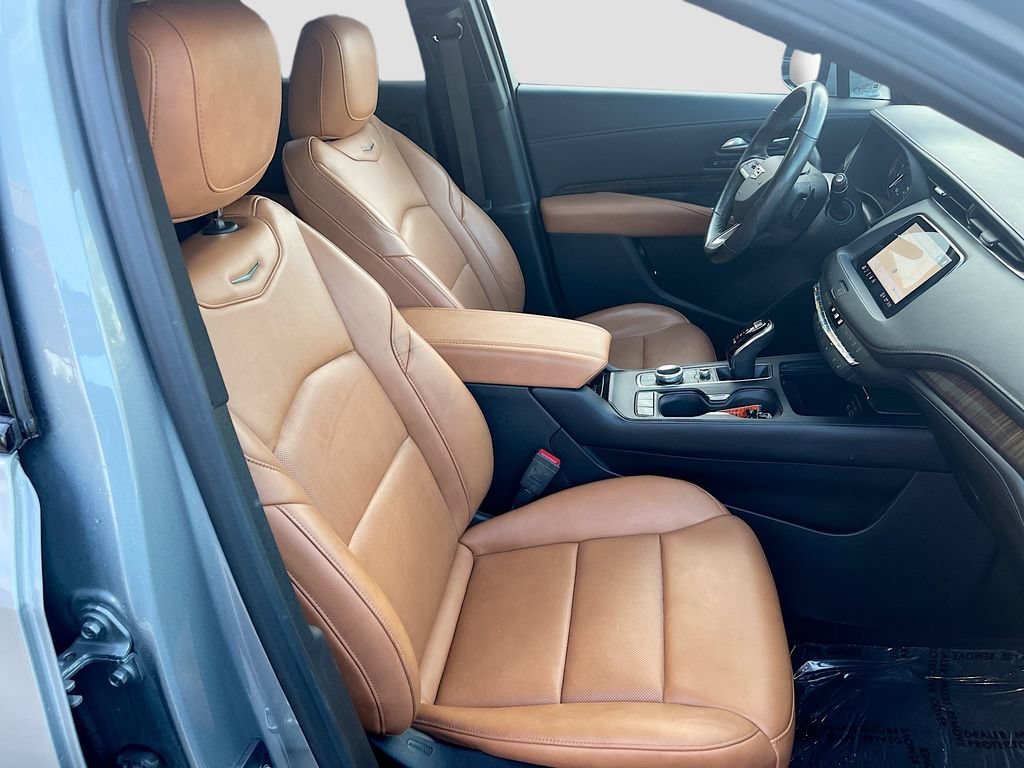 Used 2023 Cadillac XT4 Sport AWD/4WD image 30