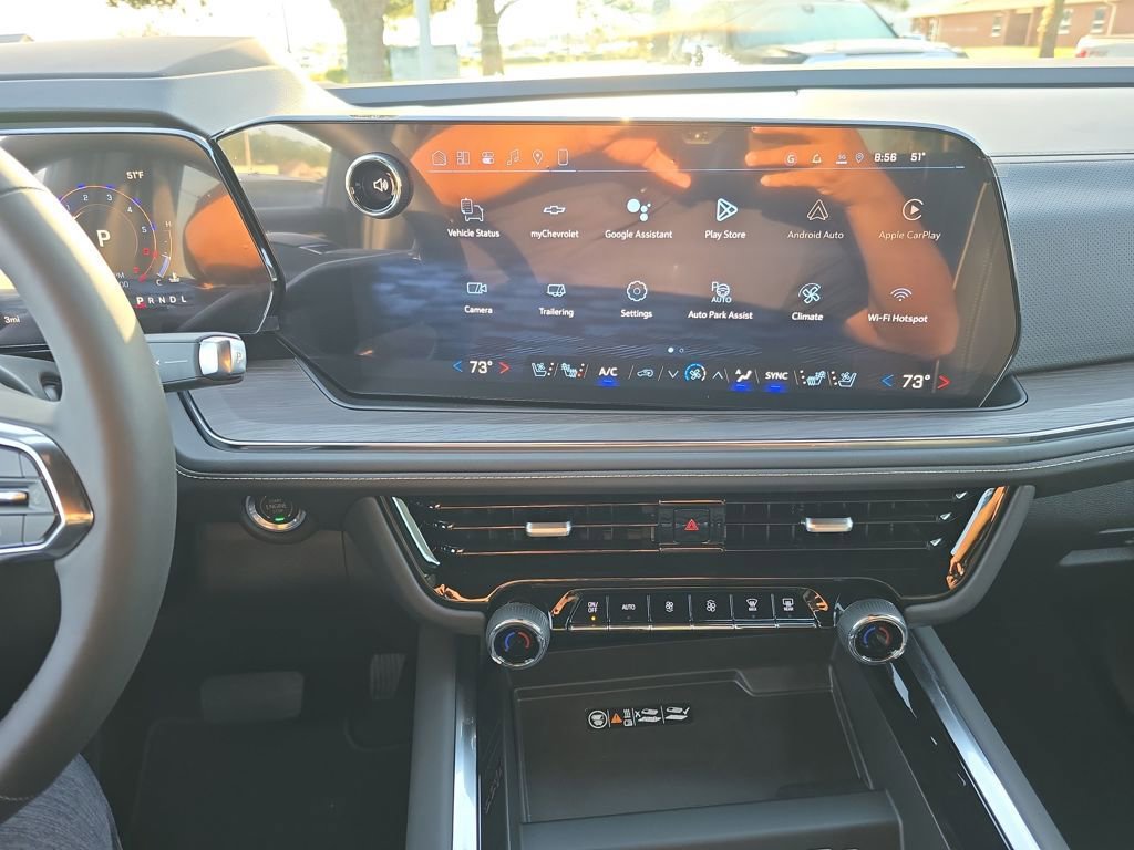 New 2026 Chevrolet Suburban Premier image 17