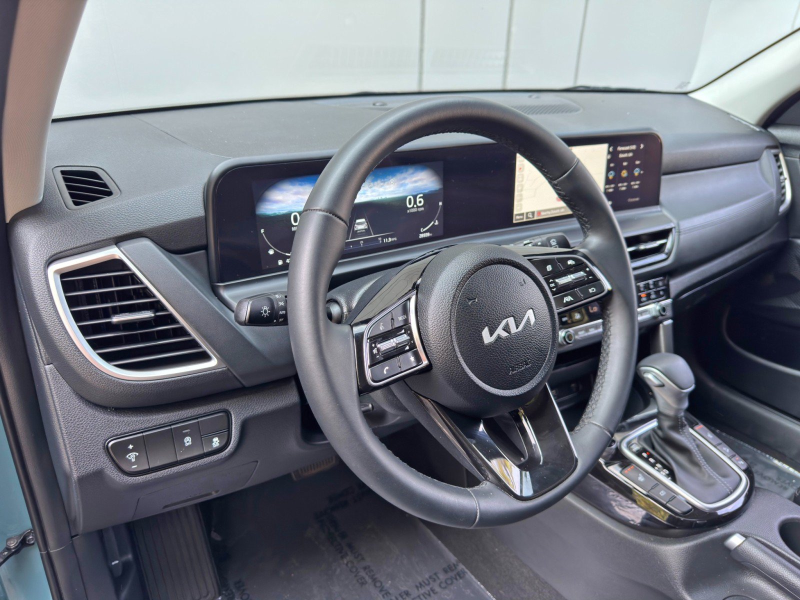 Used 2026 Kia Seltos EX w/ EX Sunroof Package FWD image 13