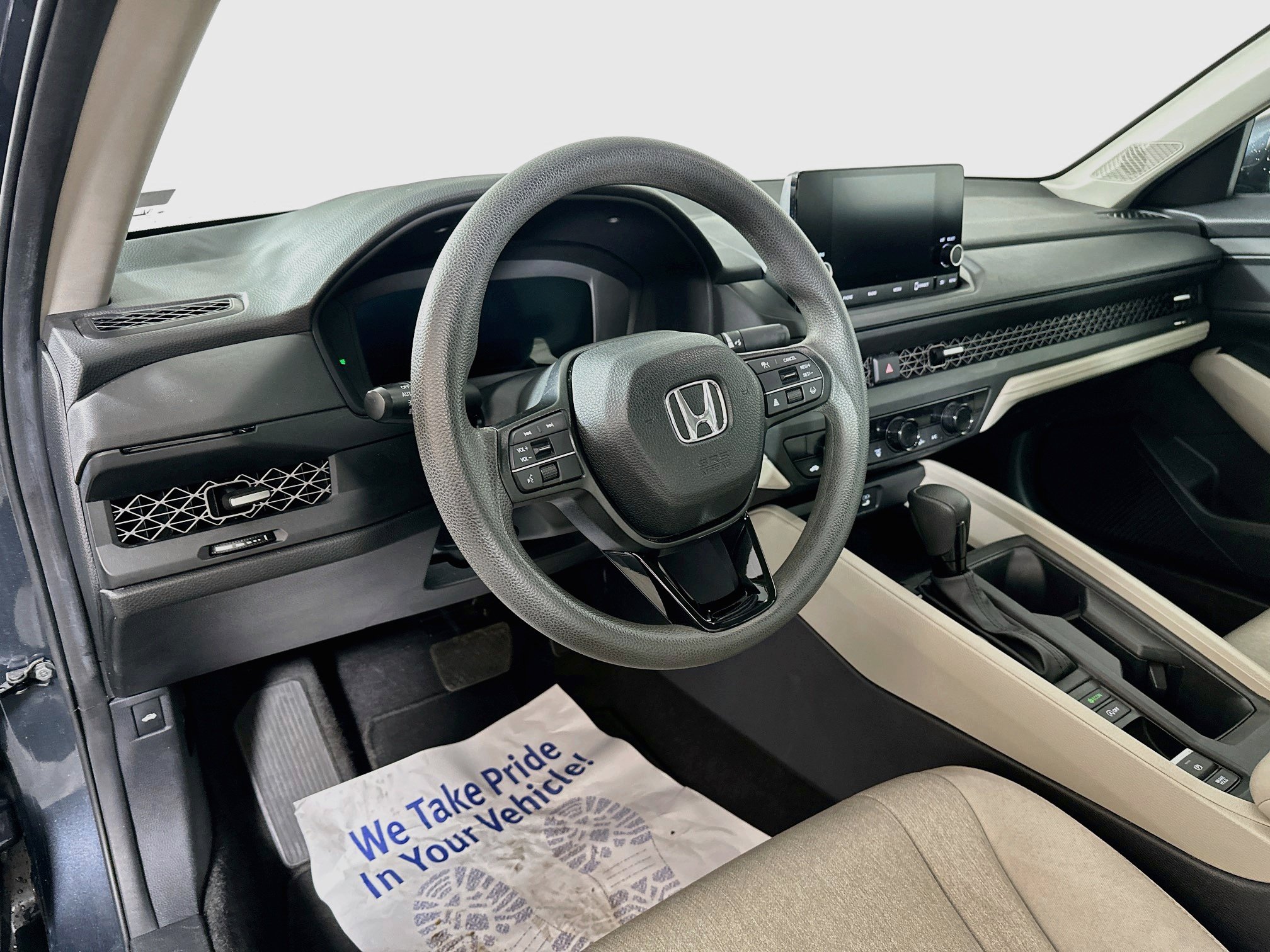 Certified 2024 Honda Accord EX image 9