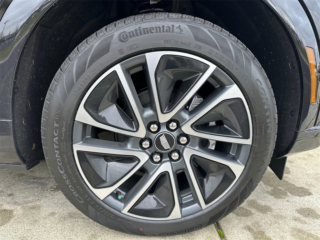 New 2026 Cadillac Optiq Sport 1 image 10