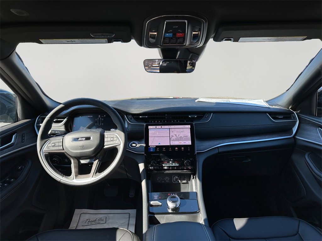 New 2025 Jeep Grand Cherokee L Limited image 17