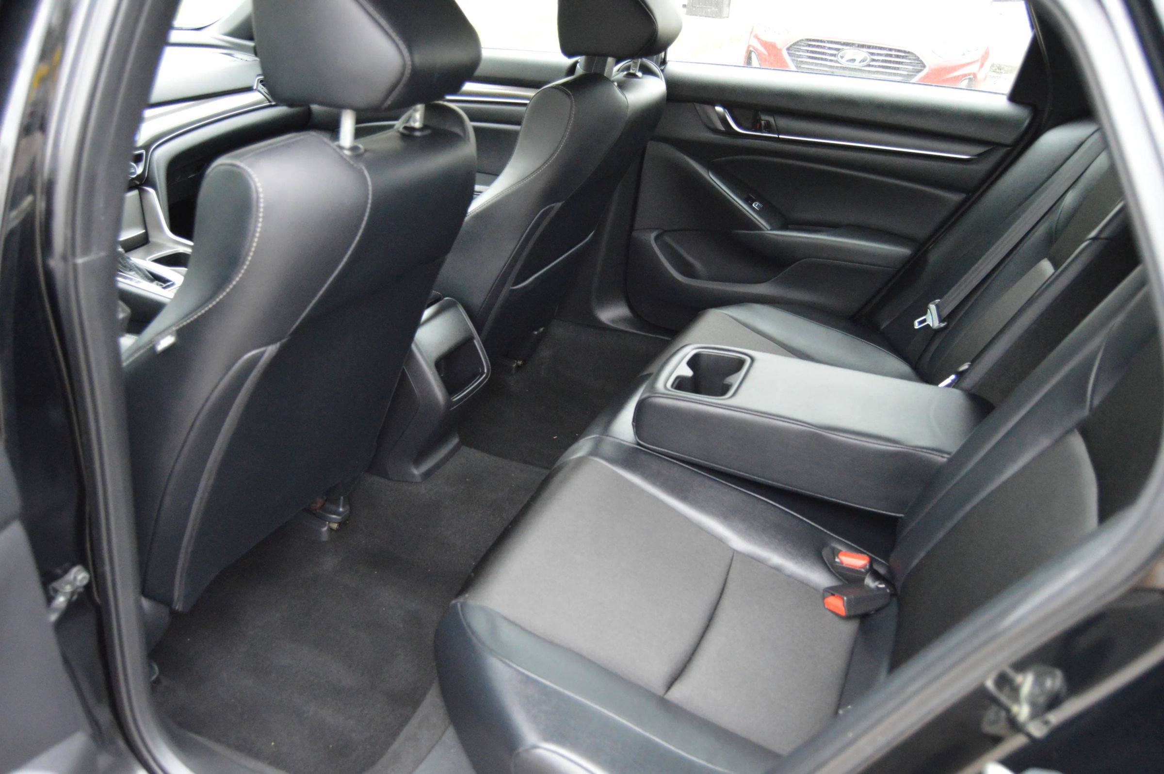 Used 2018 Honda Accord Sport image 20