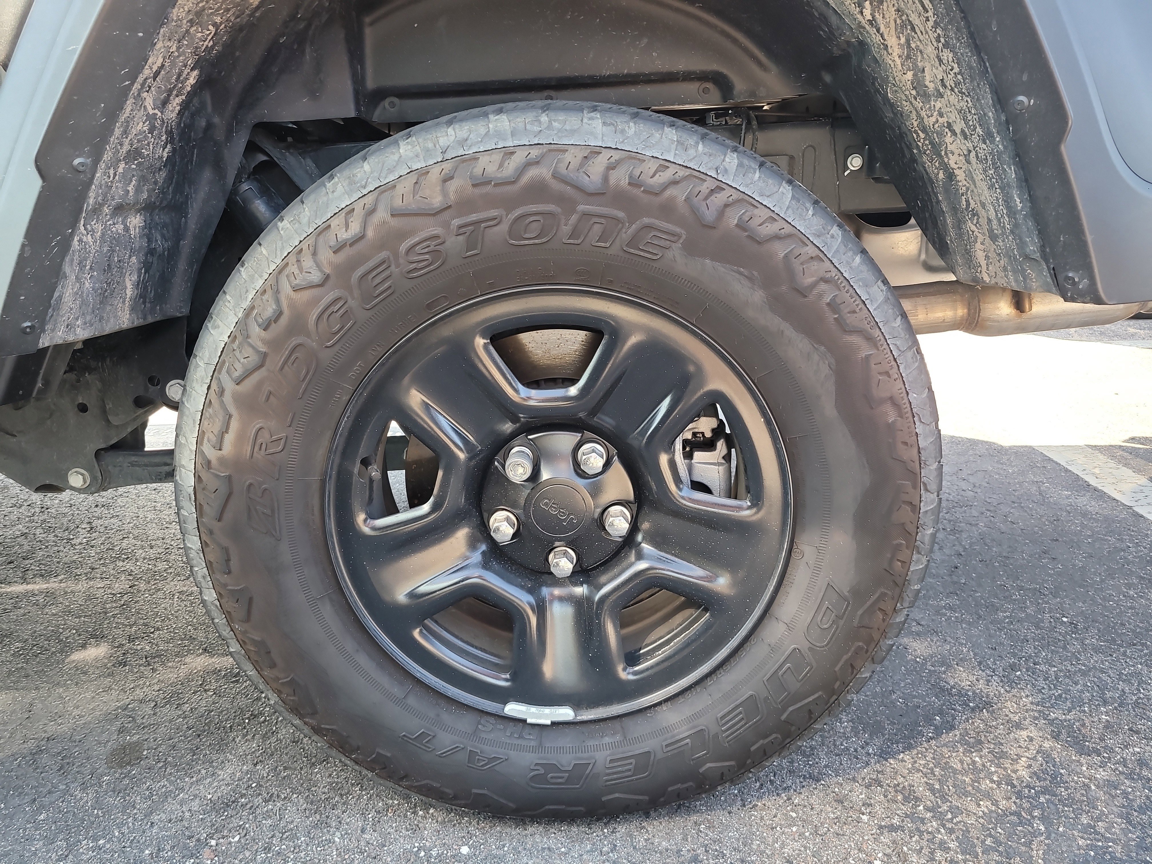 Used 2025 Jeep Gladiator Sport AWD/4WD image 7