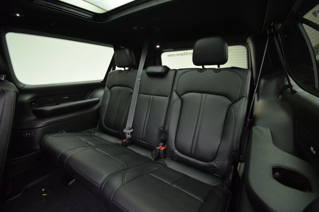 New 2026 Jeep Grand Wagoneer L Limited AWD/4WD image 38