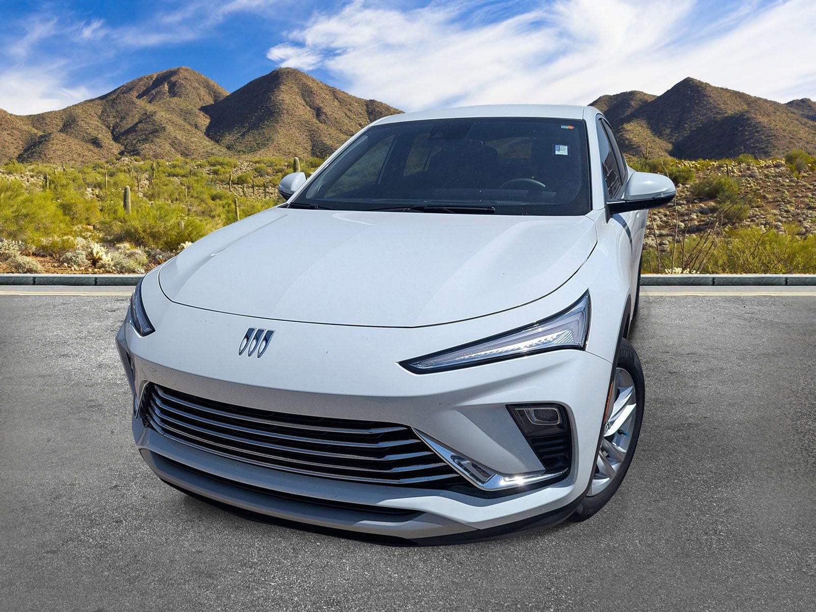 Used 2024 Buick Envista Preferred image 2