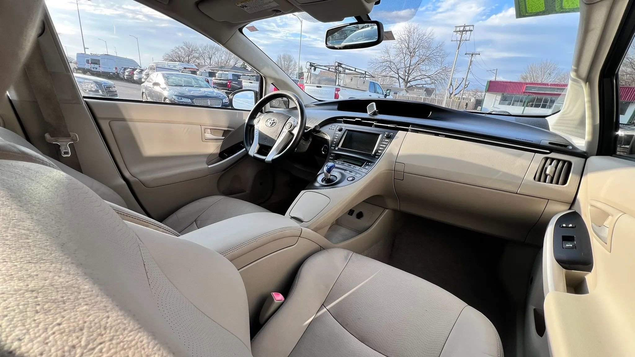 Used 2011 Toyota Prius Five w/ Advanced Technology Pkg image 24