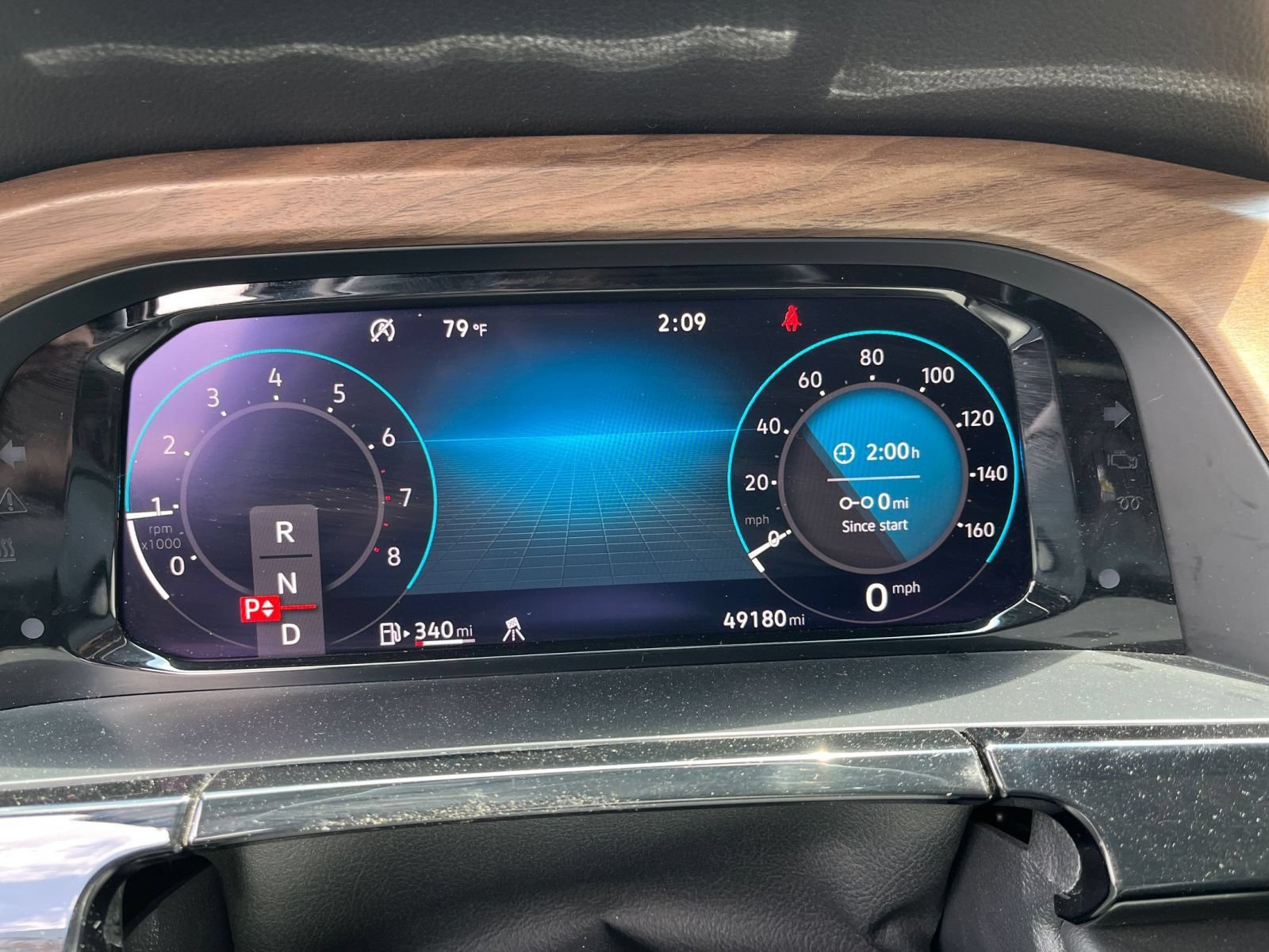Used 2024 Volkswagen Atlas SE AWD/4WD image 43