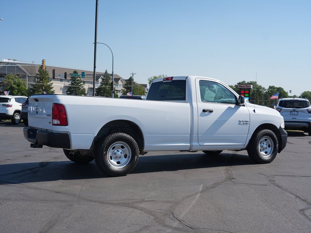 Used 2018 RAM 1500 Express AWD/4WD image 3