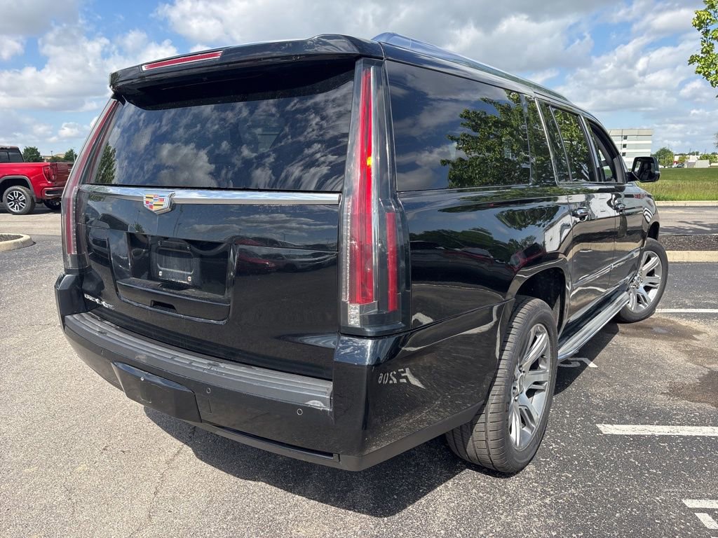 Used 2015 Cadillac Escalade ESV Luxury AWD/4WD image 11