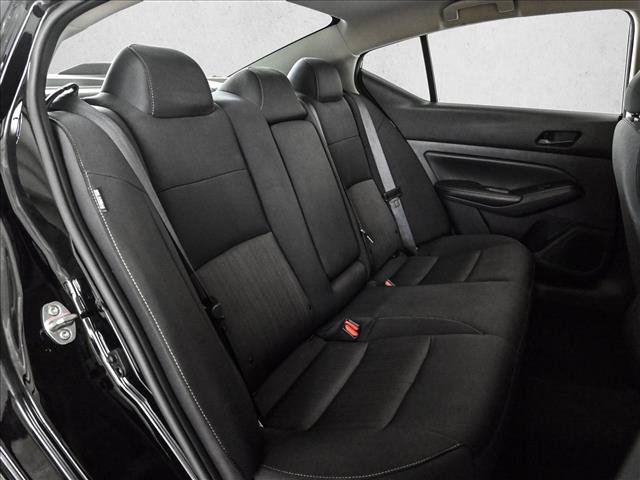 Used 2024 Nissan Altima 2.5 SV FWD image 20