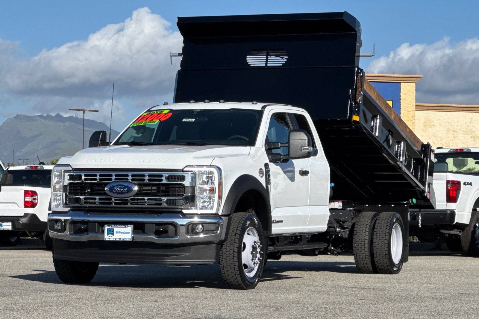 New 2025 Ford F550 4x4 SuperCab Super Duty image 8