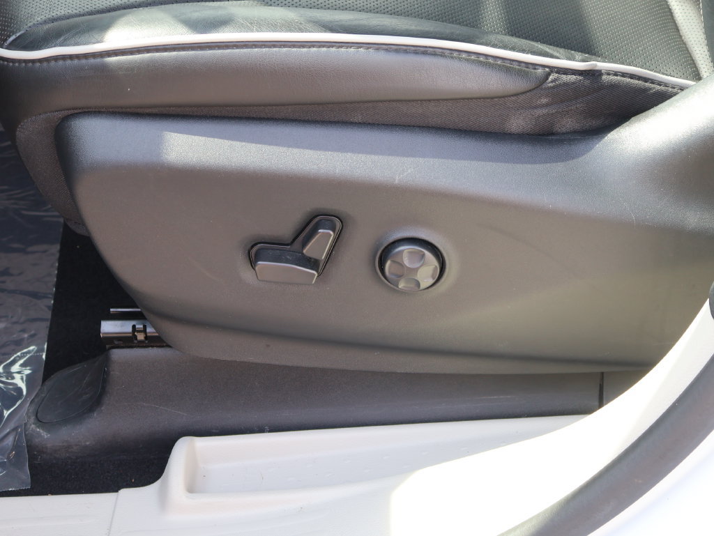 Used 2022 Chrysler Pacifica Limited FWD image 24