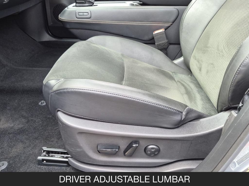 Used 2024 Nissan Ariya FWD image 15