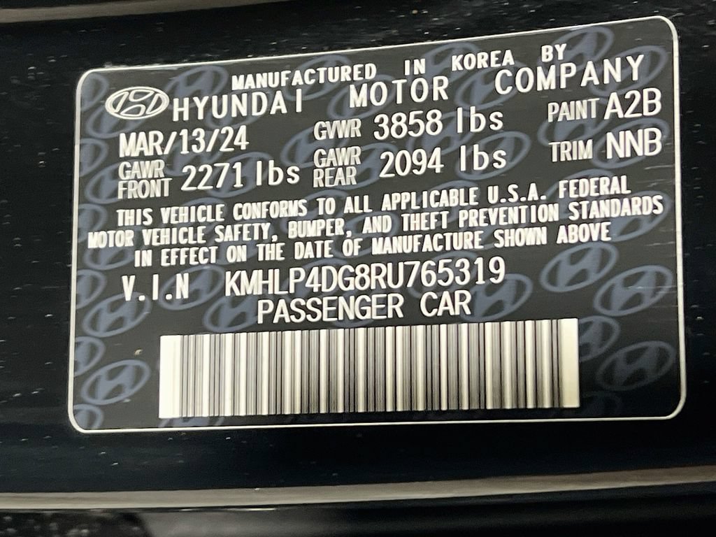 Used 2024 Hyundai Elantra Limited FWD image 33