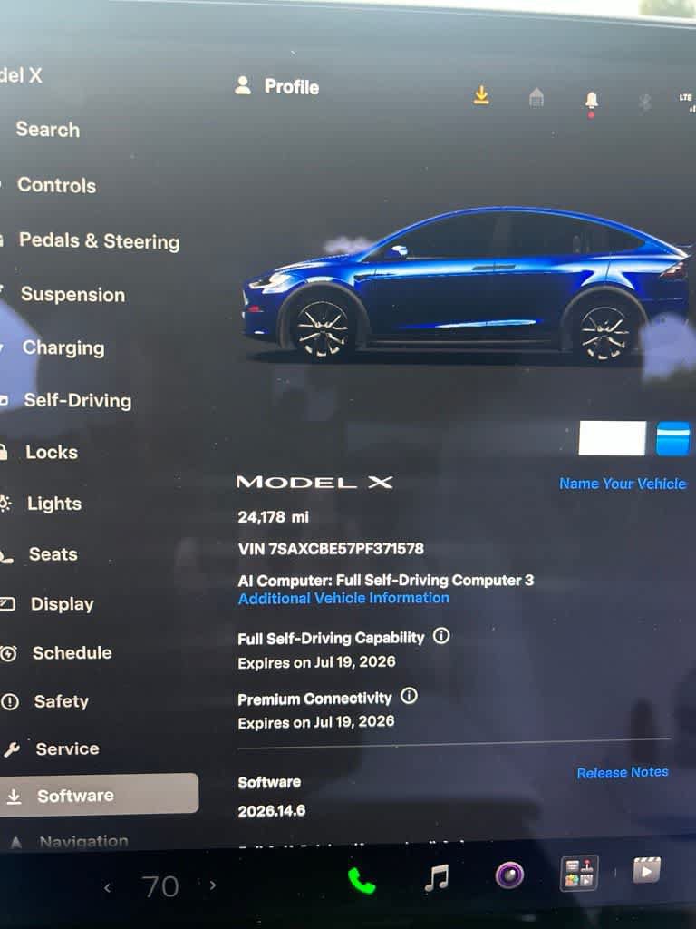 Used 2023 Tesla Model X AWD/4WD image 10