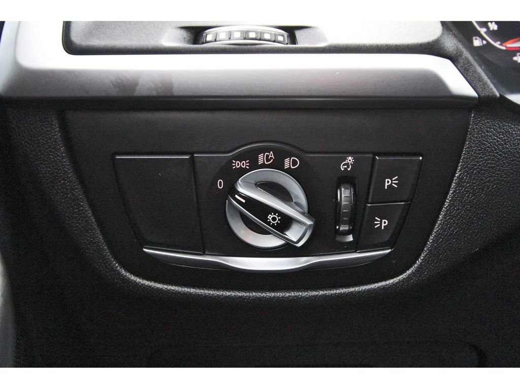 Used 2023 BMW X3 sDrive30i w/ Premium Package image 22