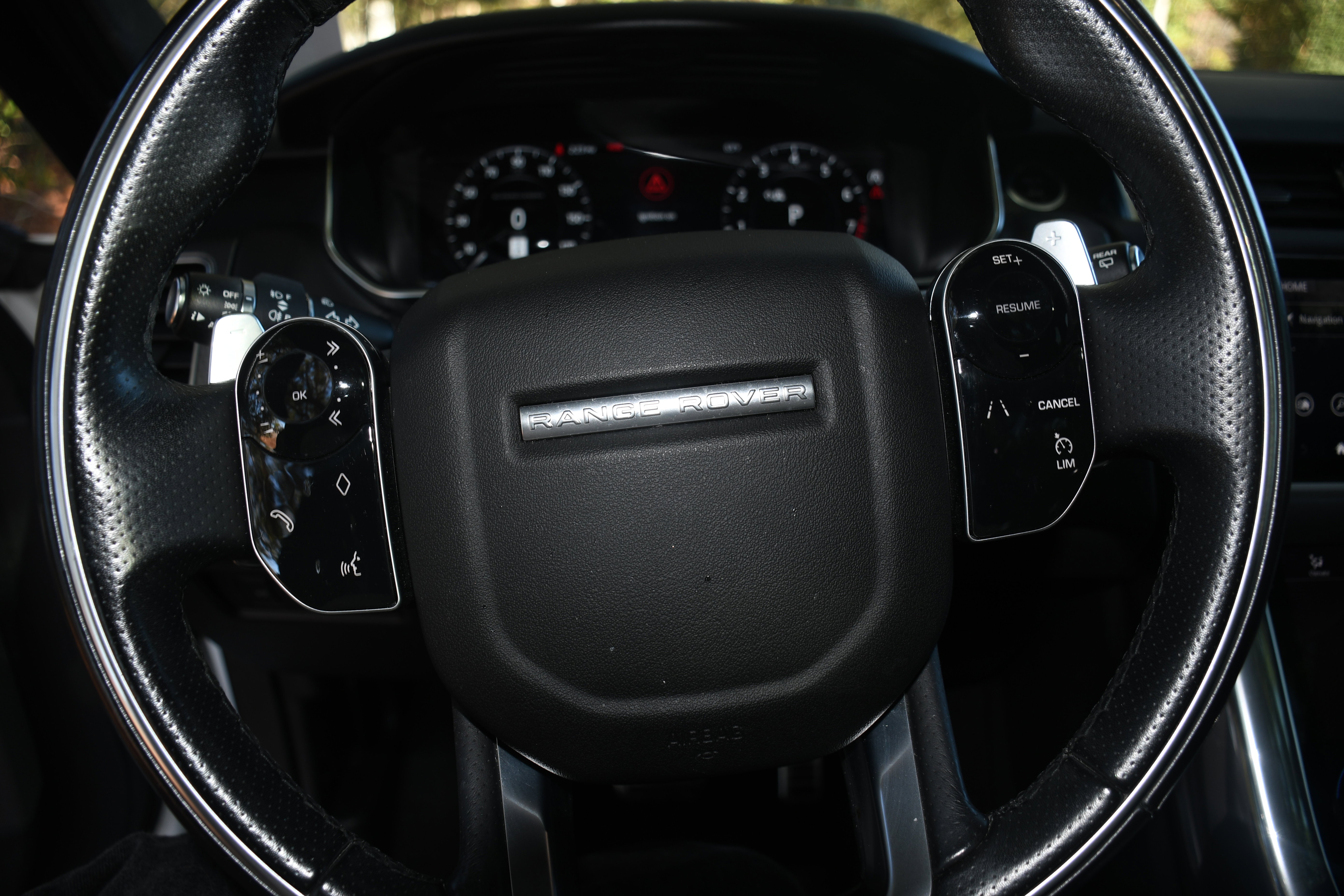 Used 2018 Land Rover Range Rover Sport Supercharged image 14